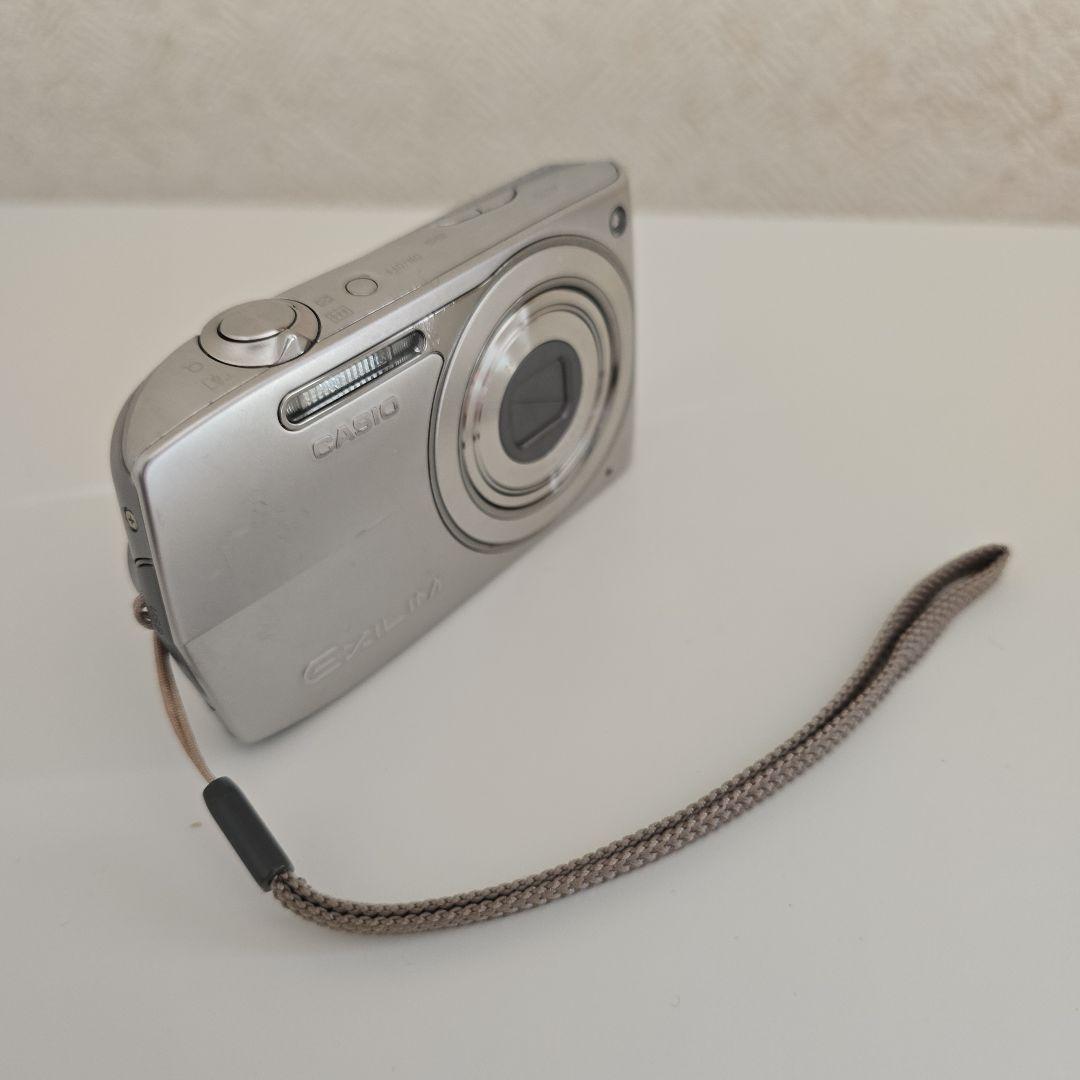 CASIO EXILIM コンパクトデジタルカメラ EX-Z2000
