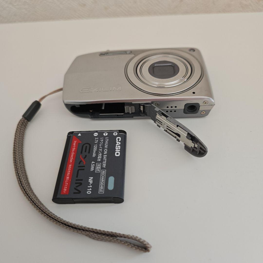 CASIO EXILIM コンパクトデジタルカメラ EX-Z2000