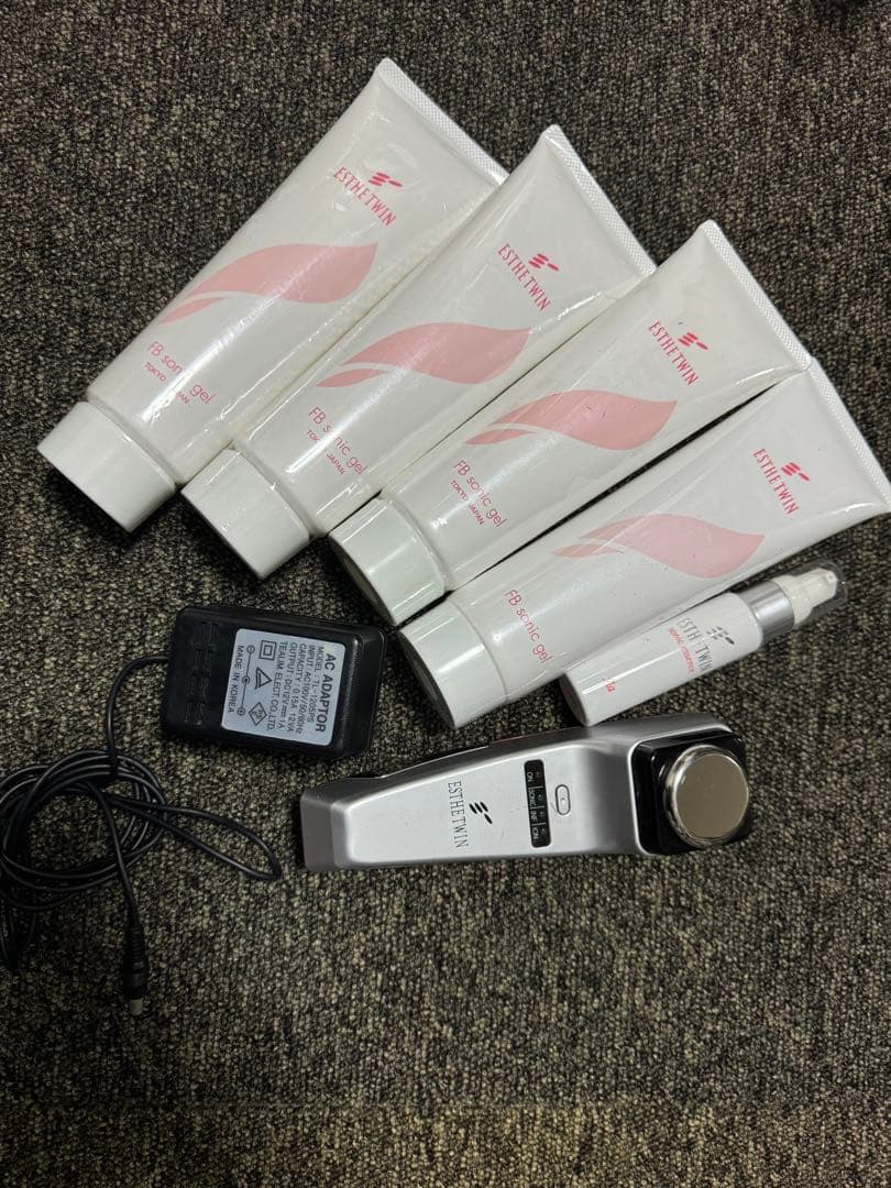 エステツイン超音波　美顔器　Ｆ300