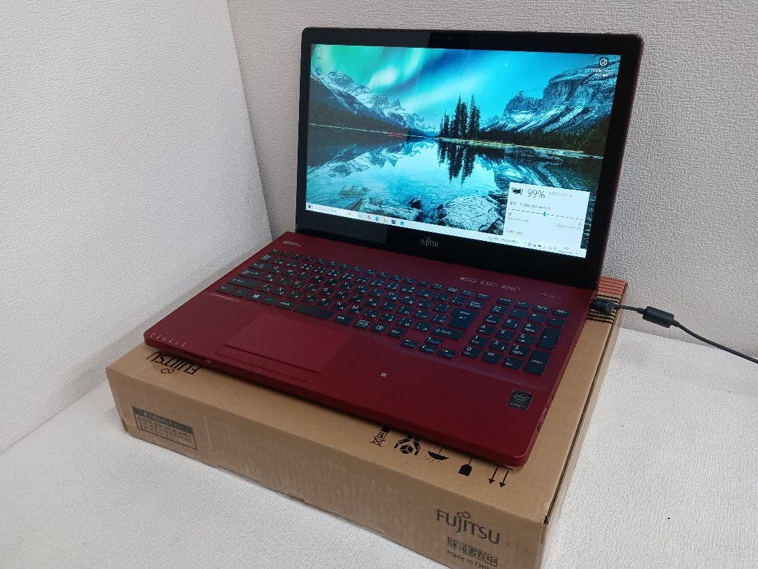 Σ Fujitsu LIFEBOOK AH77/U テカリ有