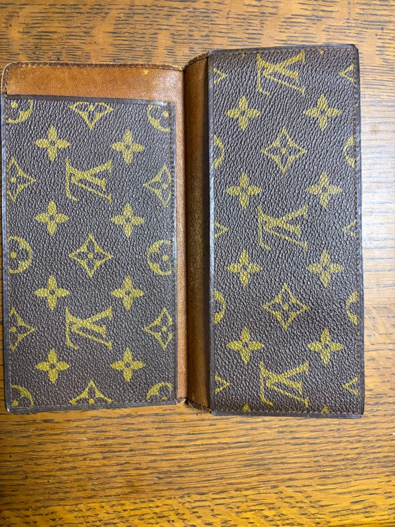 Louis Vuitton モノグラム 長財布　ルイヴィトンお札入れ