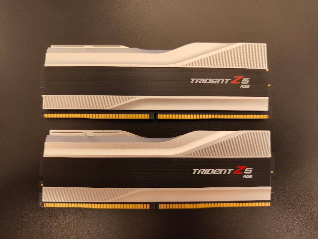 メモリー G.SKILL TRIDENT Z5 RGB 16GBx2 DDR5-6000