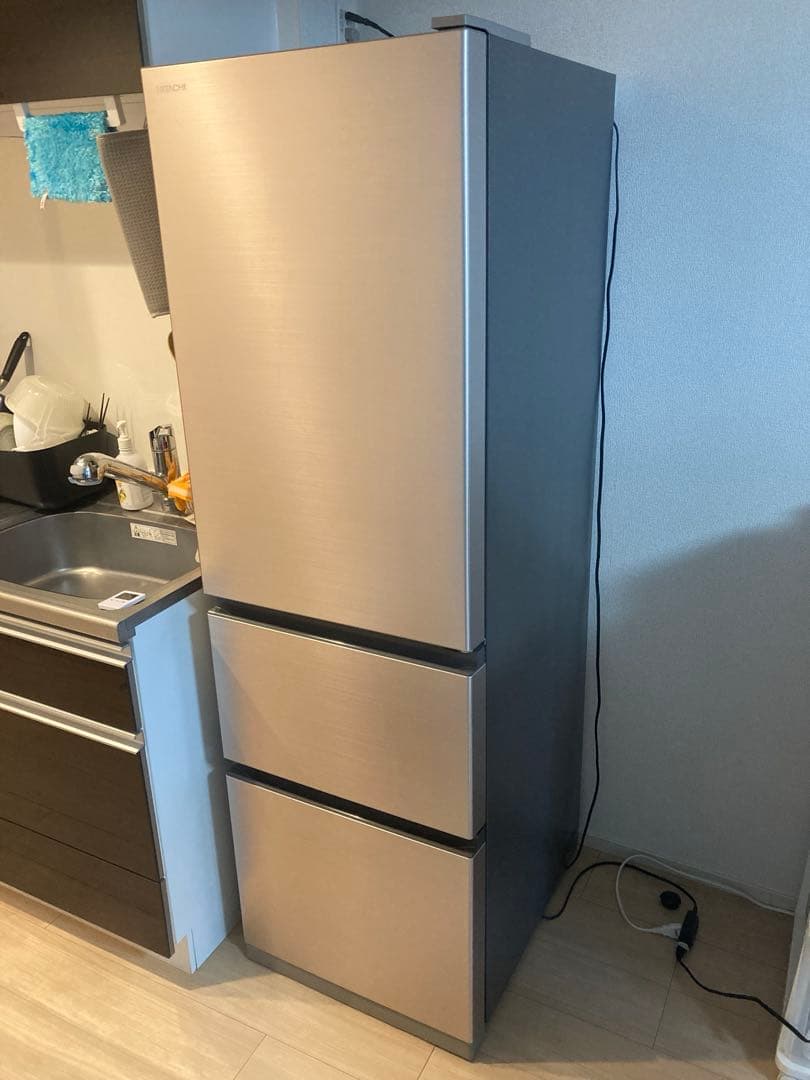 【美品】日立　2022年製　315L右開き　自動製氷機能付き　RV32RV N