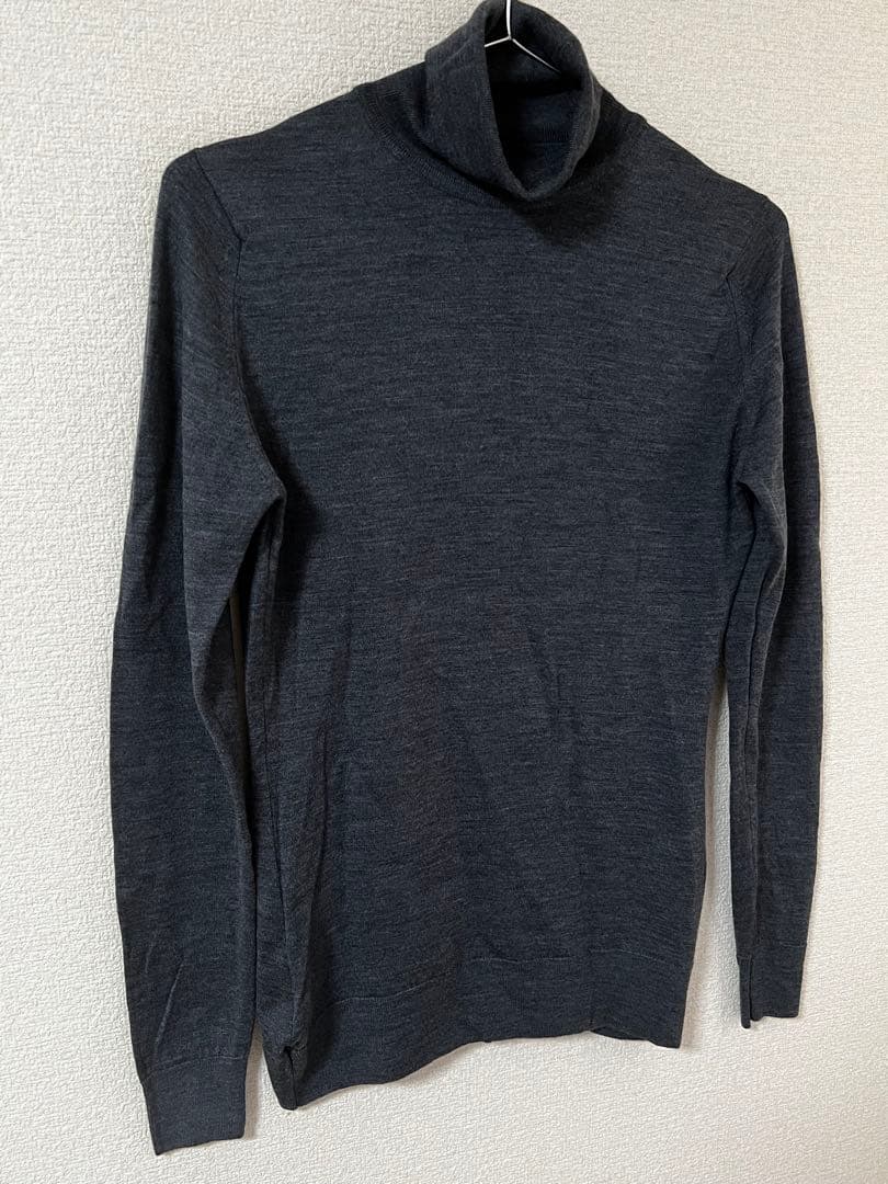 JOHN SMEDLEY　ジョンスメドレー　タートルネック　薄手　M　イギリス製