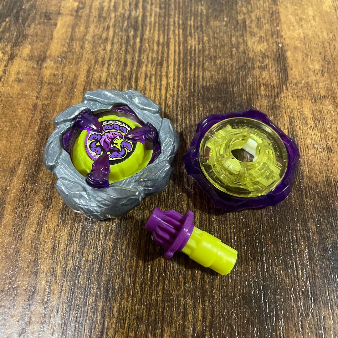 【限定新品】オロチクラスタ6-60LF ベイブレードX あ1