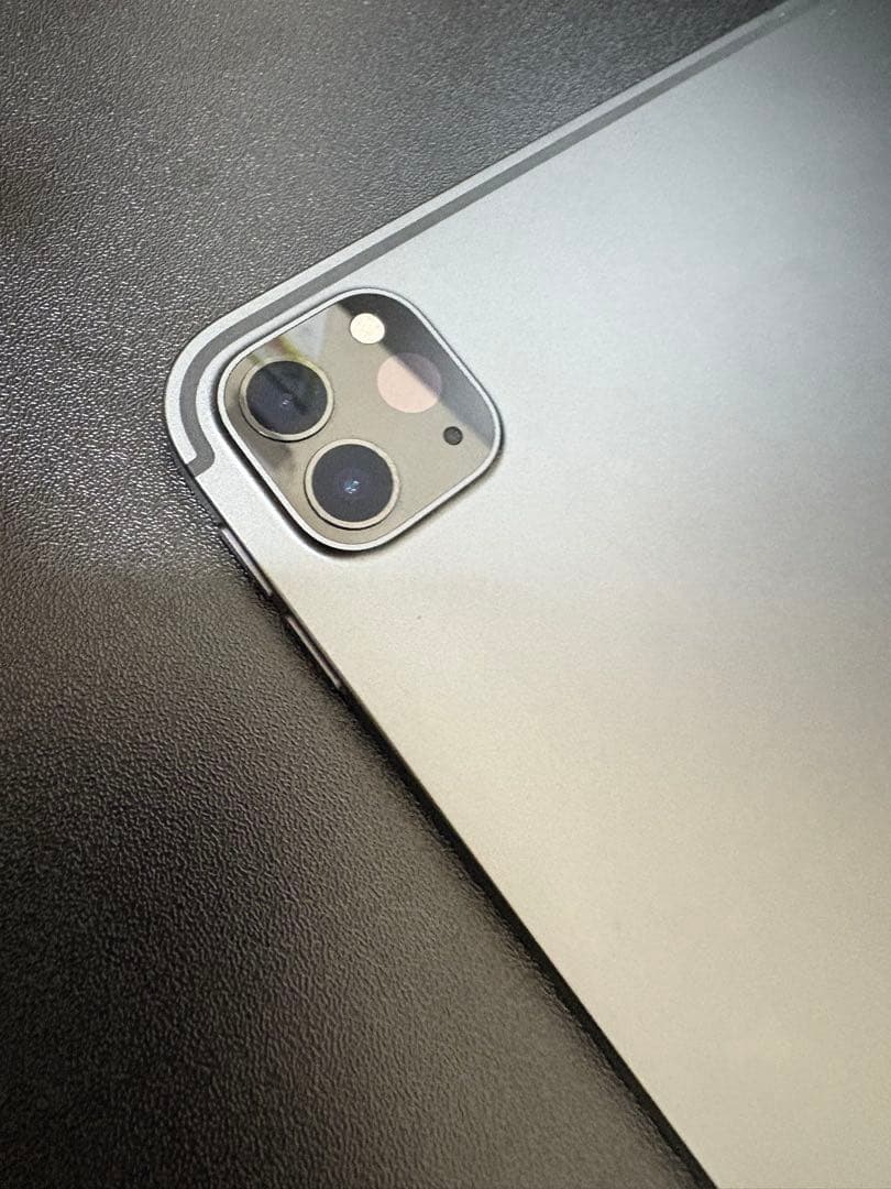 【超お得３点セット美品】iPad Pro 11インチ (第2世代)