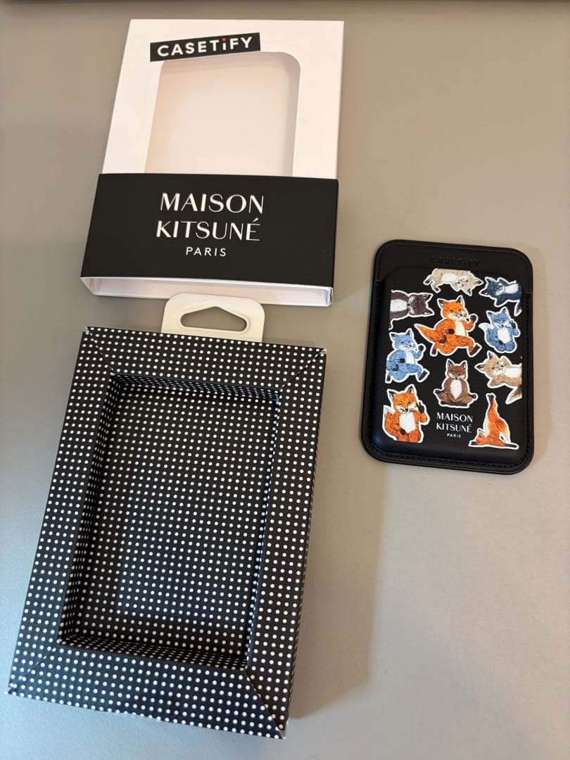 スマホアクセサリー Maison Kitsune Fox Medley Snappy Wallet