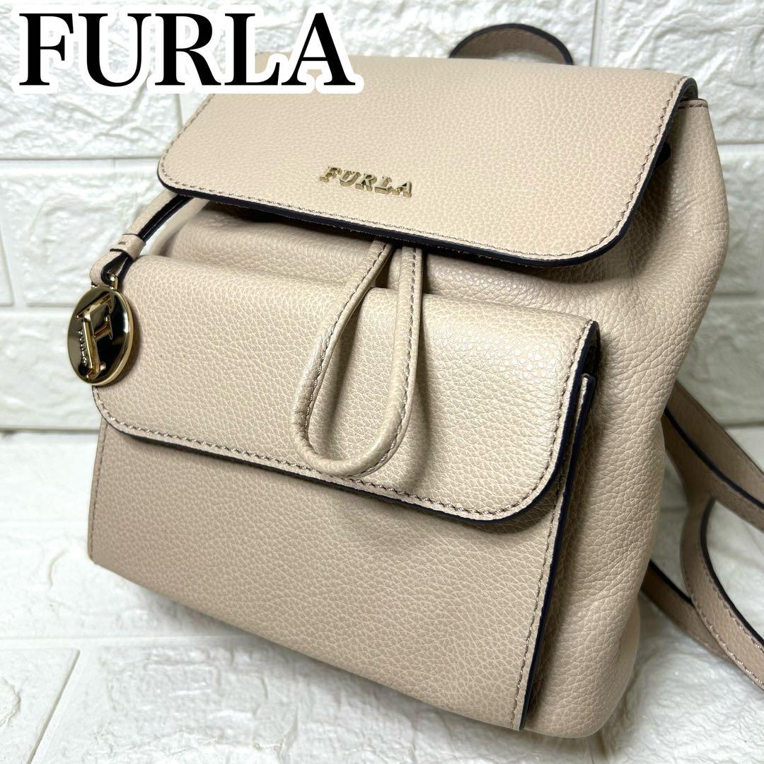 k*3様 【新品同様】FURLA リュック レザー 巾着 ベージュ