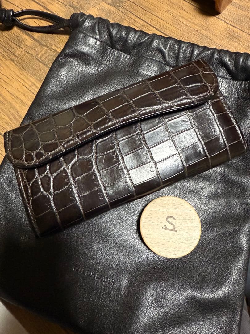 ワイルドスワンズ　ウェイブ　クロコダイル　チョコ