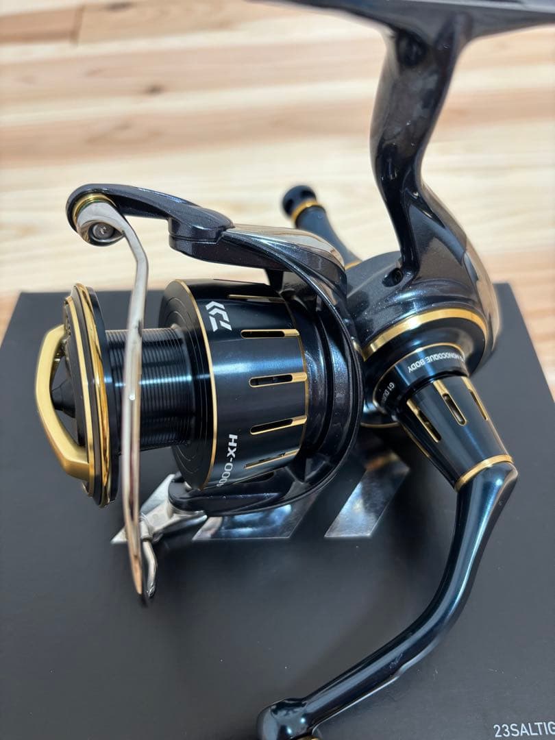 23ソルティガ 4000XH 超美品