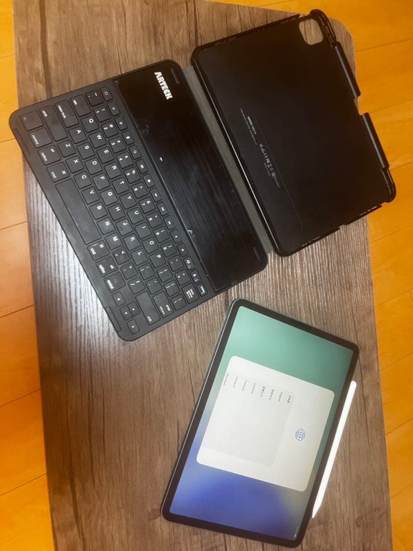 iPad Pro 11inch 第一世代　ペンシル　キーボード付　作動快調　美品