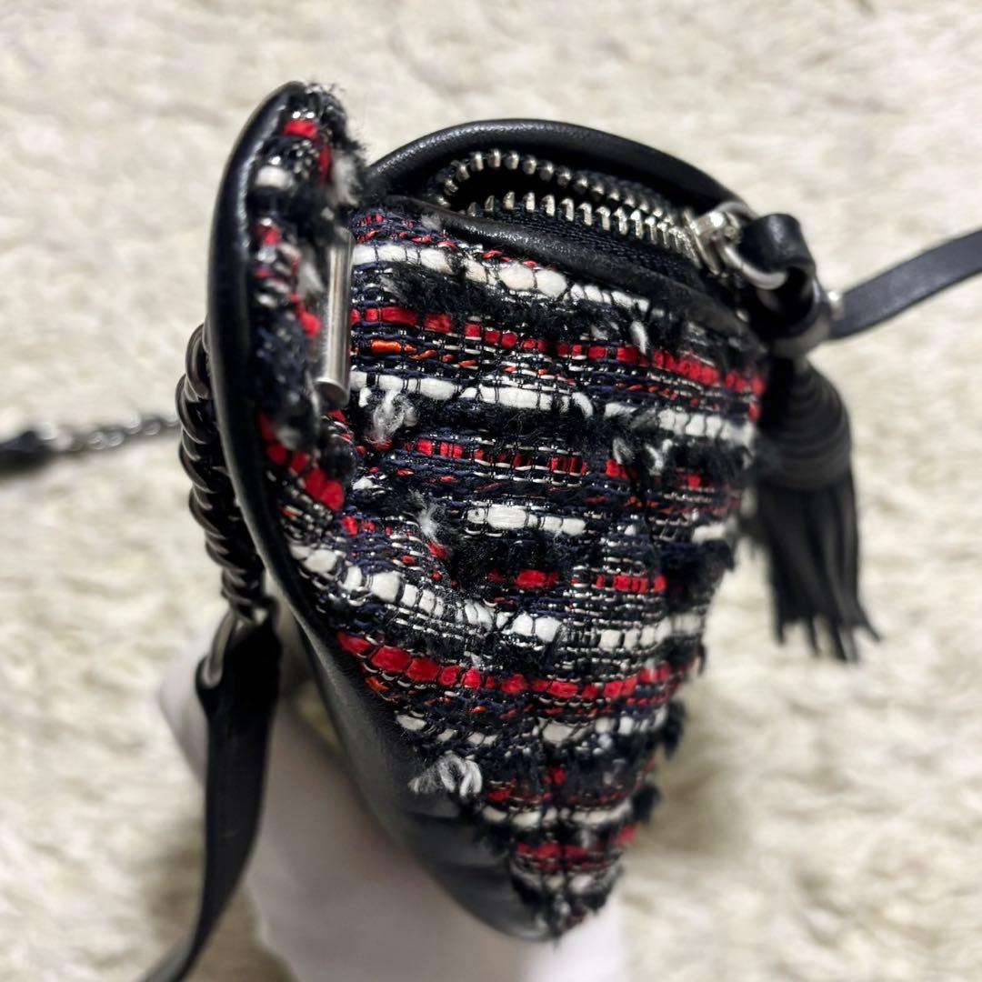 【美品】トリーバーチ ボディバッグ ツイード ブラック ロゴ フリンジ