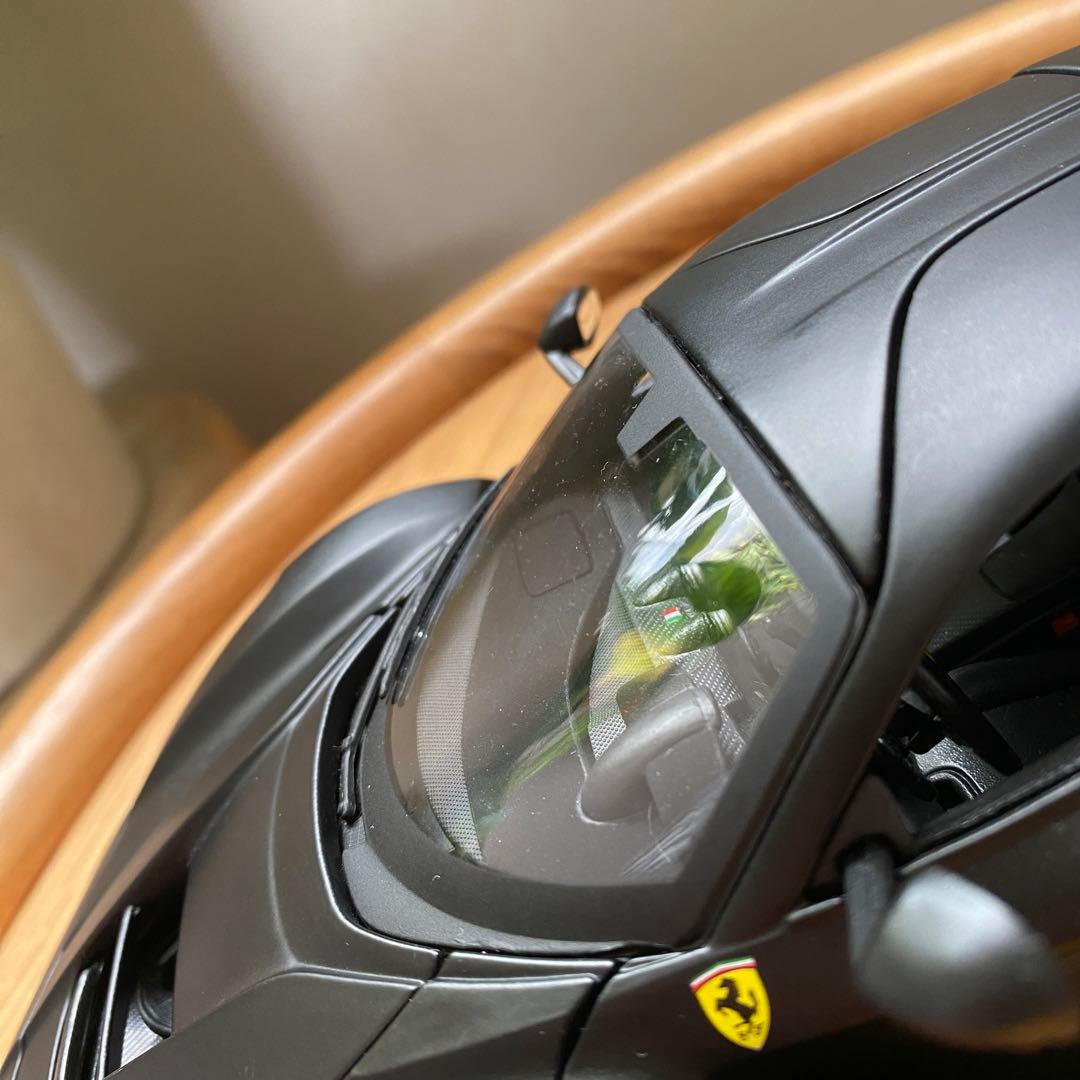 ラ フェラーリ ブラック　Bburago 18-16901 BK 1/18