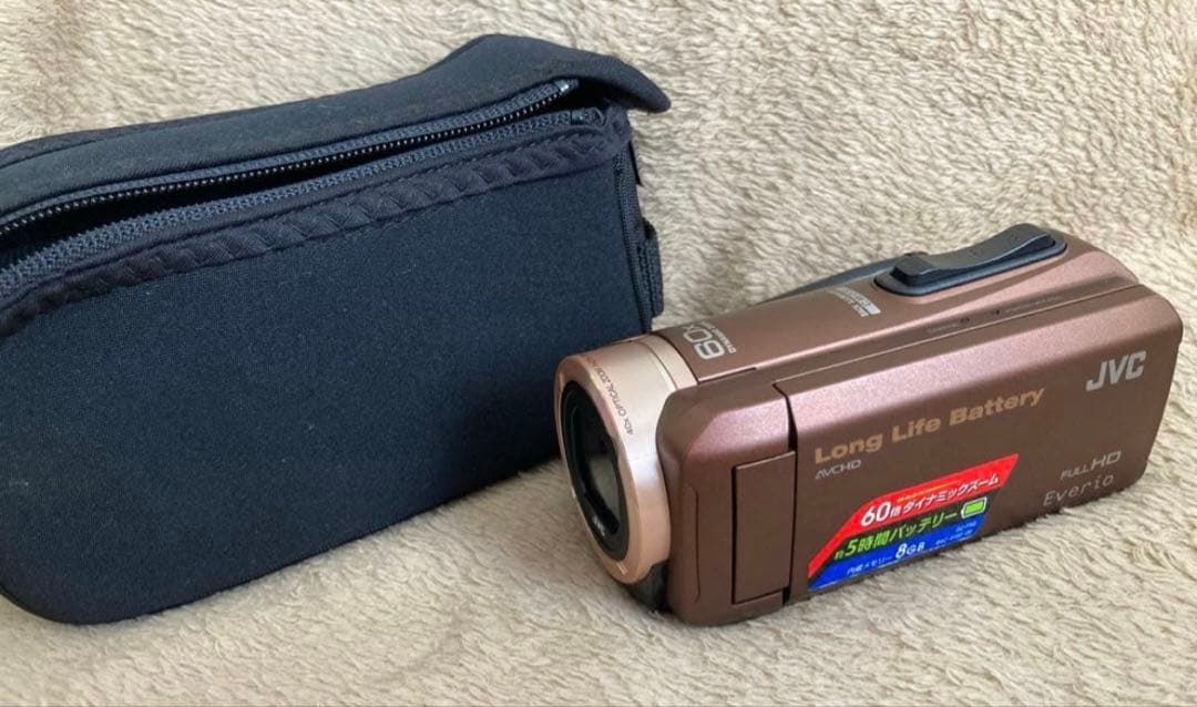 JVC JVCケンウッド　ビデオカメラ/GZ-F50/ ケース付き