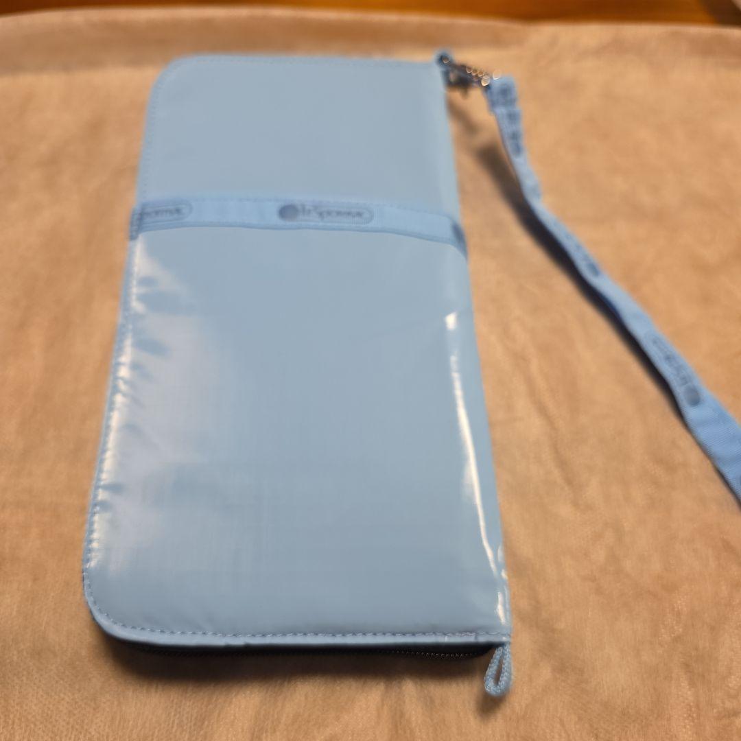 LeSportsac　ひとりっぷ マスタートラベルウォレット レスポ　新作