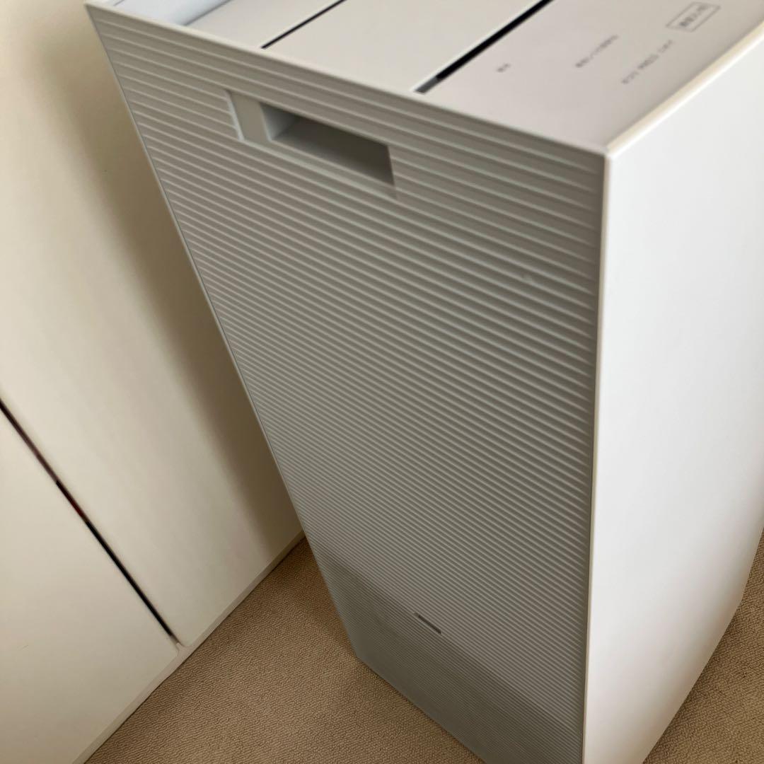 2022年製ダイキン空気清浄機MCK70YN-W