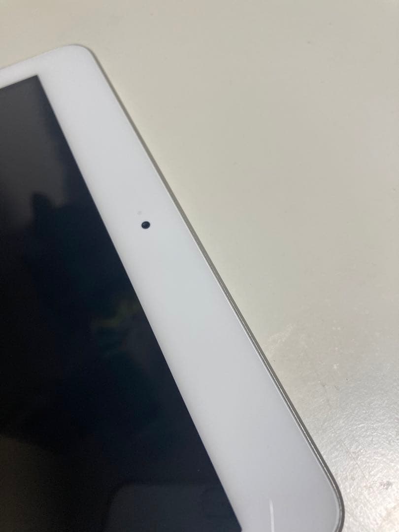 第6世代 iPad 32GB wifiモデル シルバー 箱有 MR7G2J/A