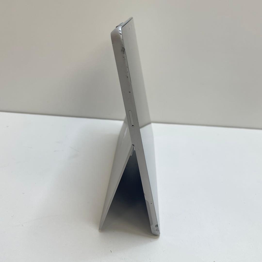 #075 Surface Go 2 LTE モデル タブレットm3-8100Y