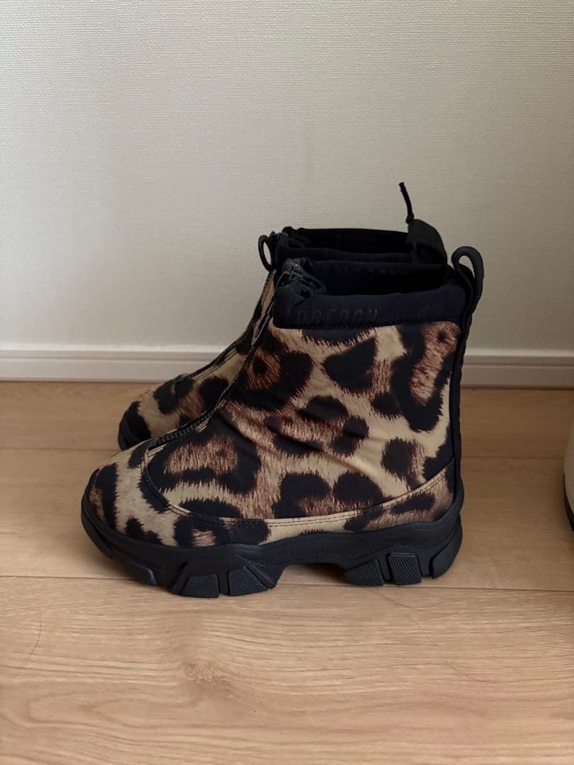 【新品】 Goldbergh ゴールドバーグ レオパード スノーブーツ 36