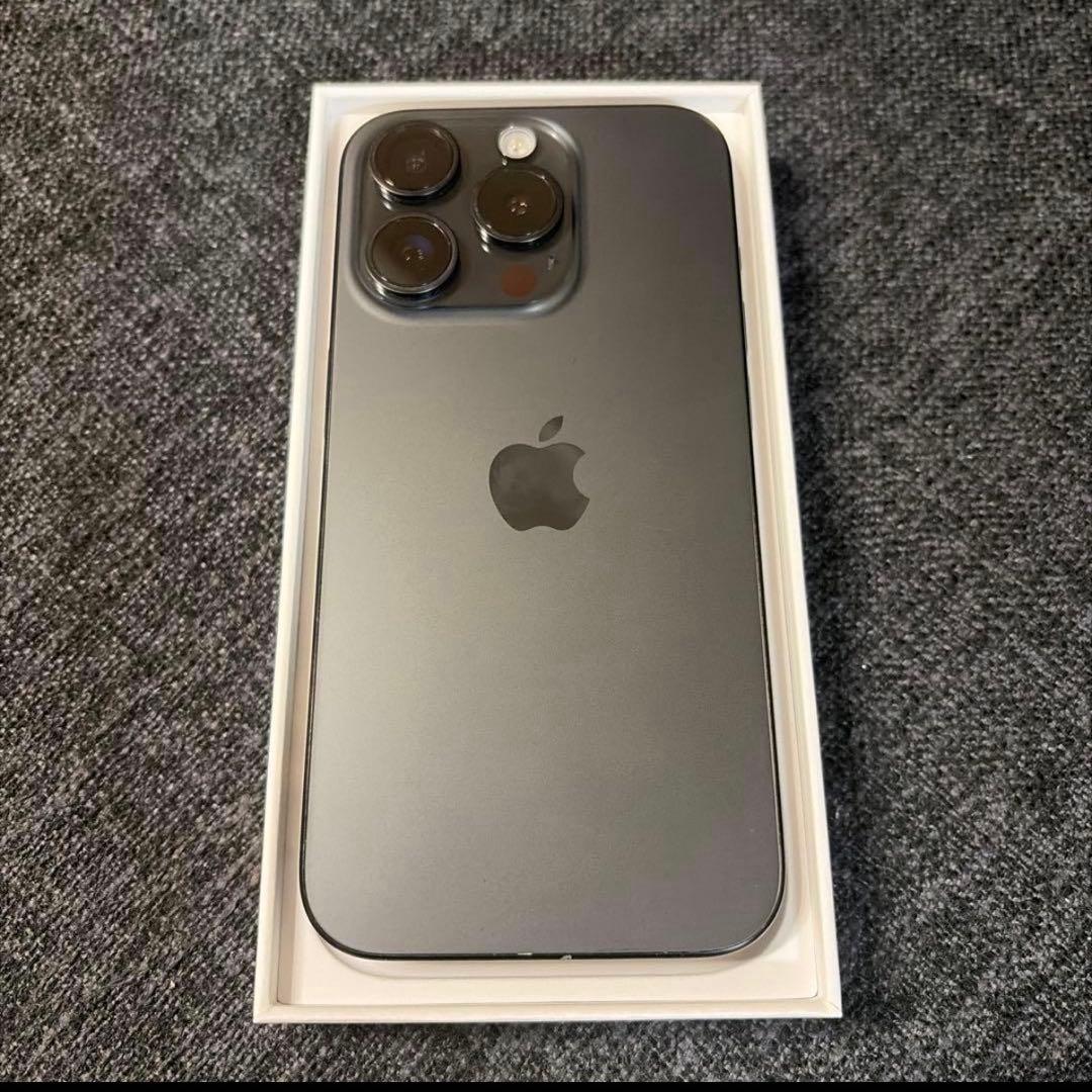 【極美品】iPhone15 Pro 128GB 本体
