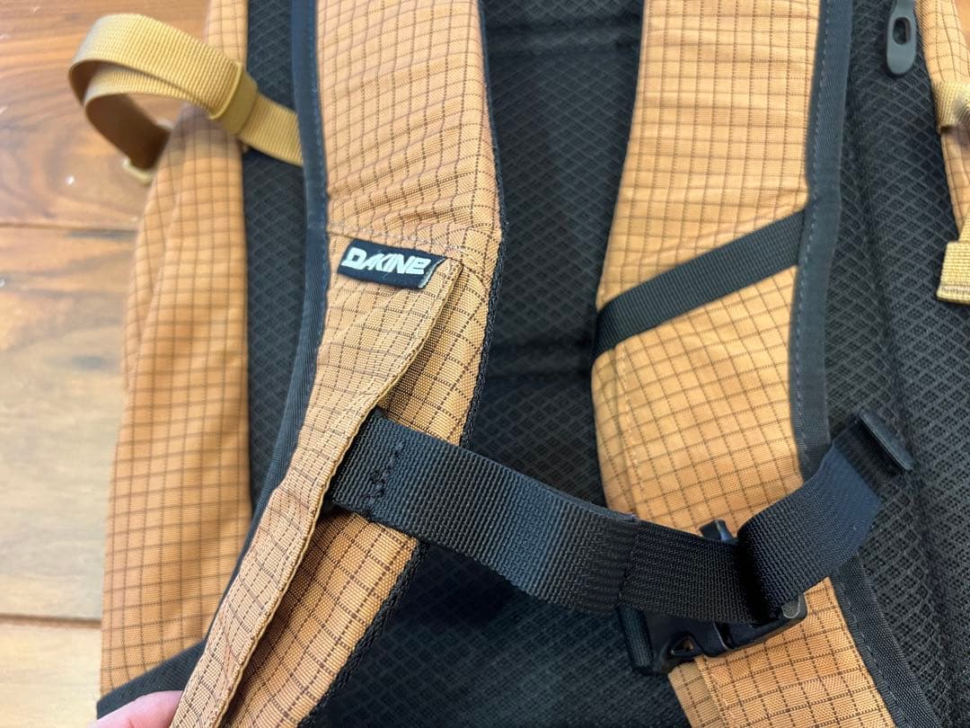 DAKINE ダカインスノーボードバッグ ヘリプロ20L