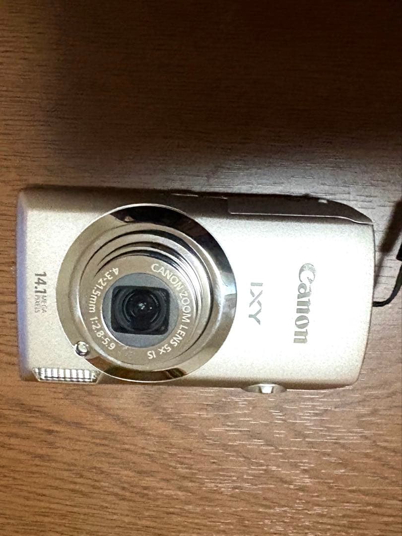 Canon IXY 10S デジカメ　SDカード付き　美品