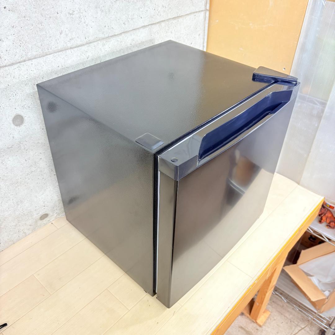 【美品】アイリスオーヤマ ミニ冷凍庫 PF-A31FD 2023年製 ブラック