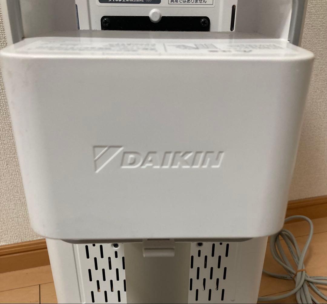 ダイキン　電気ヒーター（2020年製）