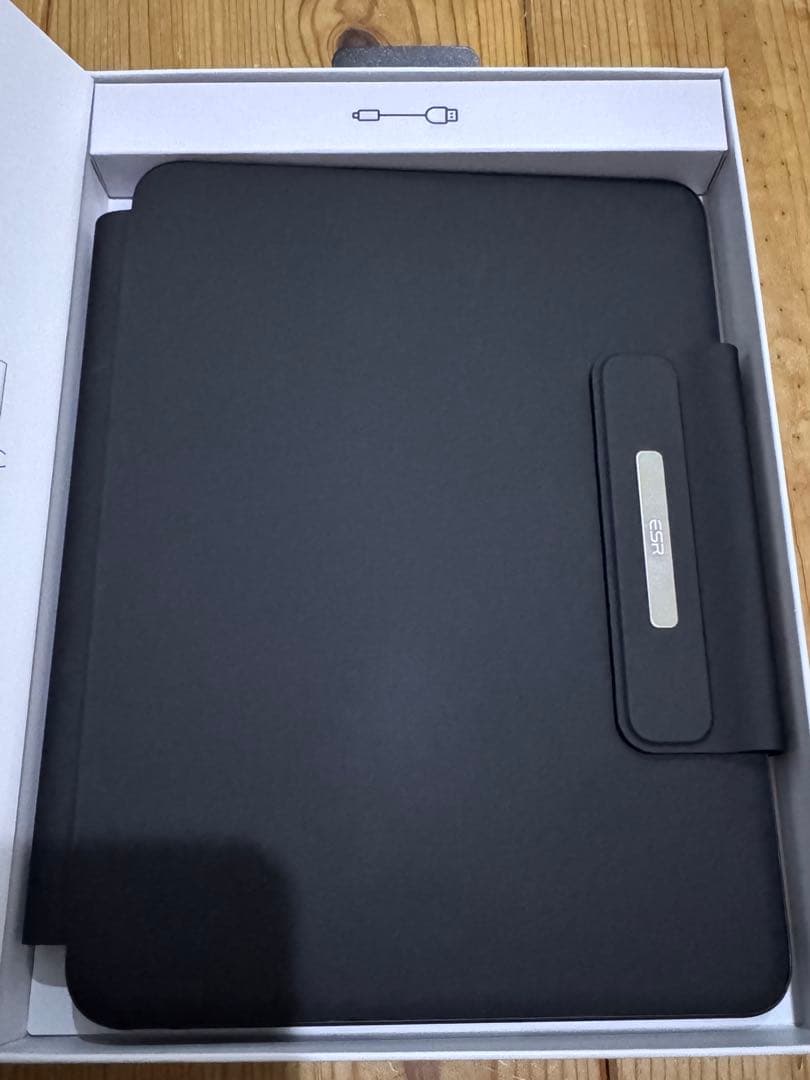 ESR Rebound Series マグネットキーボードケース