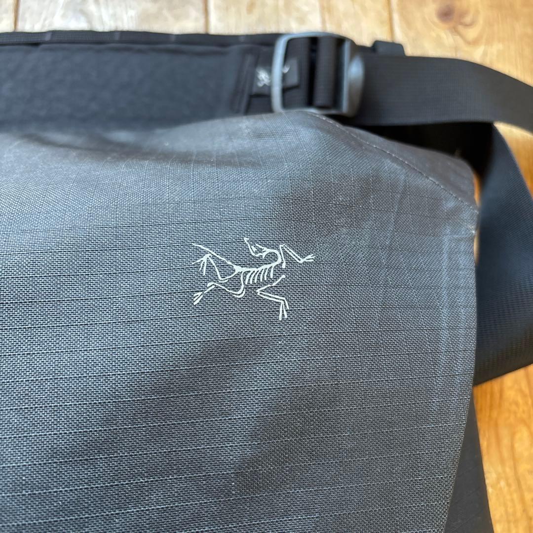 【お値下げ】Arc'teryx Granville 10 Courier Bag