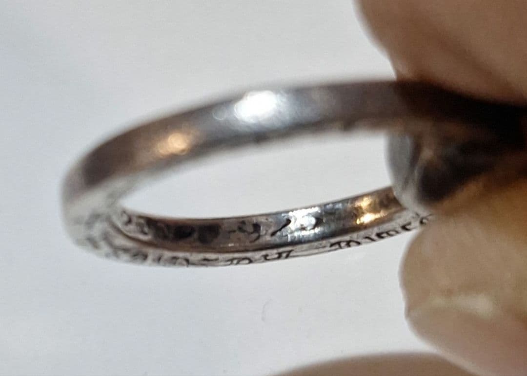 クロムハーツ ループハートチャーム