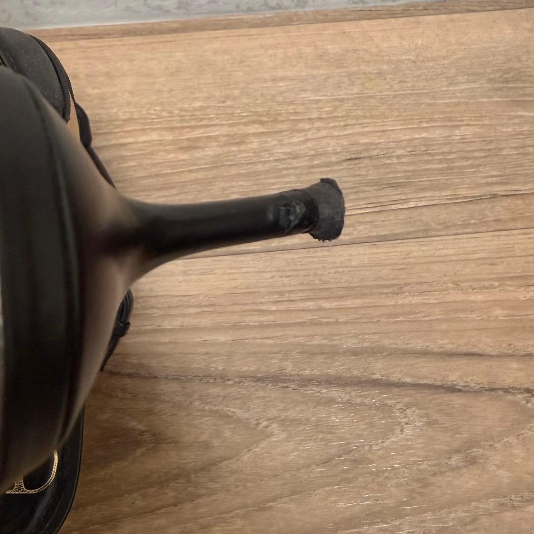 Valentino ブラック ハイヒール ポインテッドトゥ