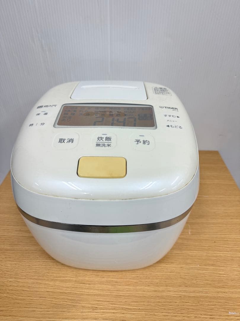 TIGER 圧力IH炊飯ジャー JPI-A100（3.0L）2021年製
