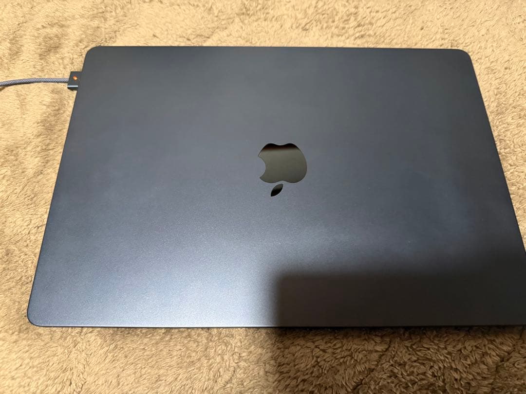 【中古品】MacBook Air M2 15インチ　256GB