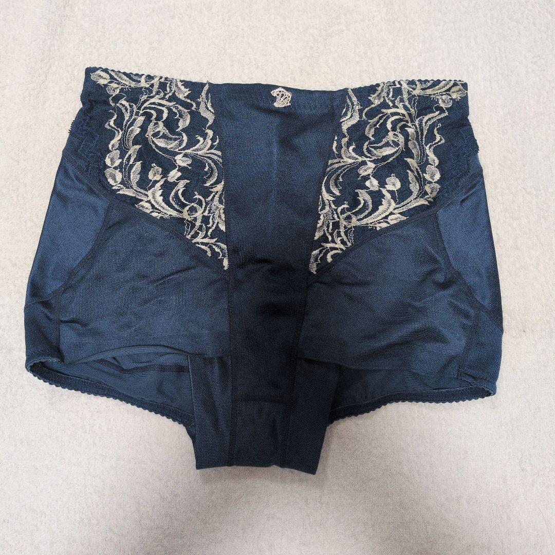 マルコ　リベルディーニュ　補正下着3点