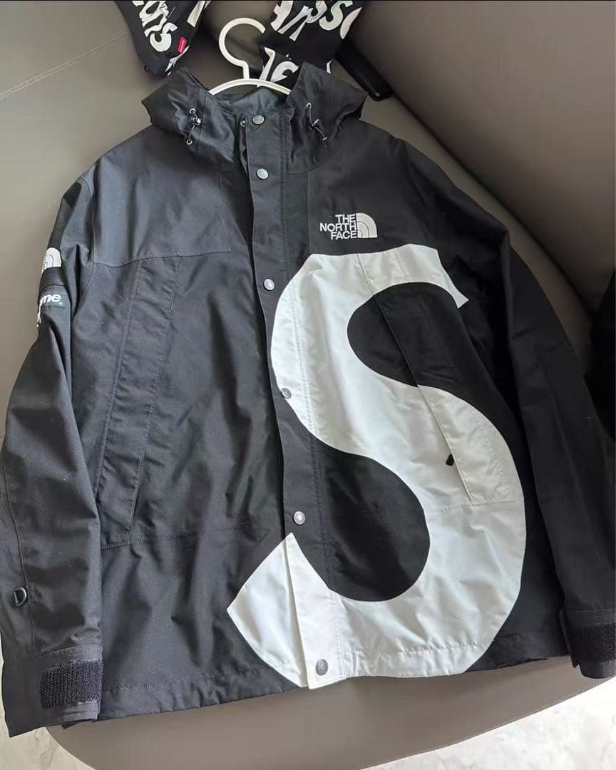 THE NORTH FACE Supreme コラボ マウンテンパーカー Sロゴ