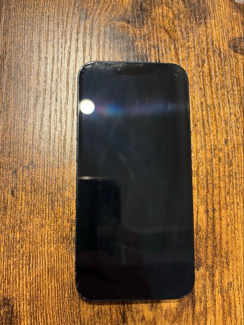 Apple iPhone 13 ブラック