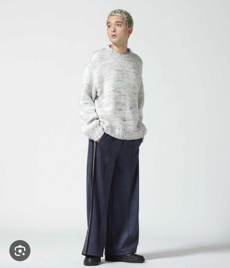 URU　CREW NECK KNIT