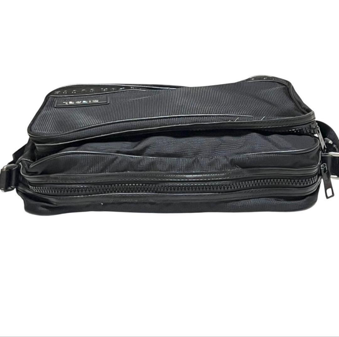 【良品】 ショルダーバッグ　メッセンジャーバッグ　ナイロンバッグ　DIESEL