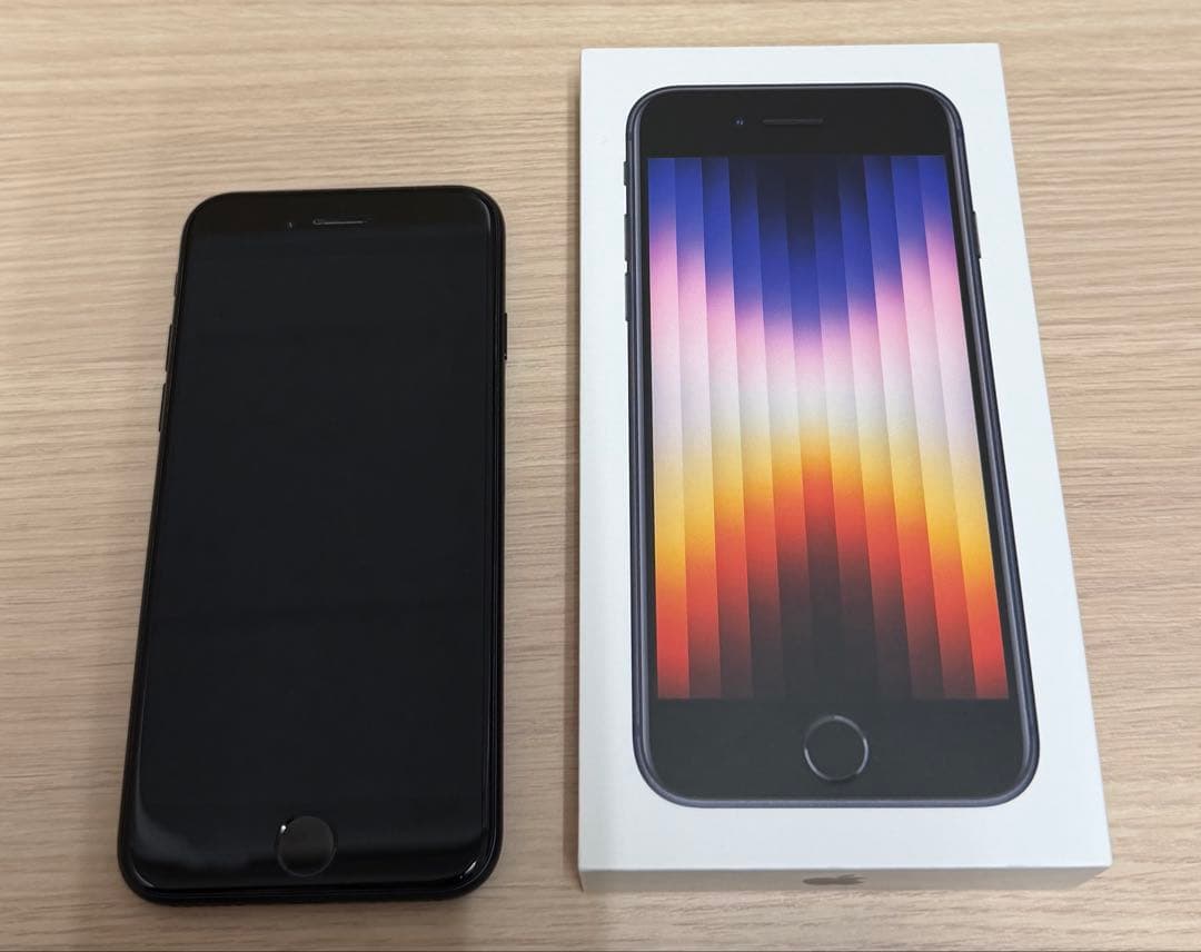 iPhoneSE 第3世代 ミッドナイト 64GB