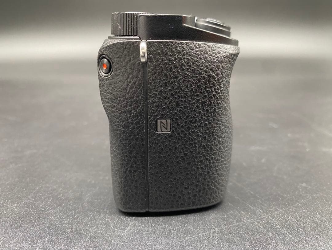 ★SONY ミラーレスカメラ a6000 ILCE-6000 ボディのみ