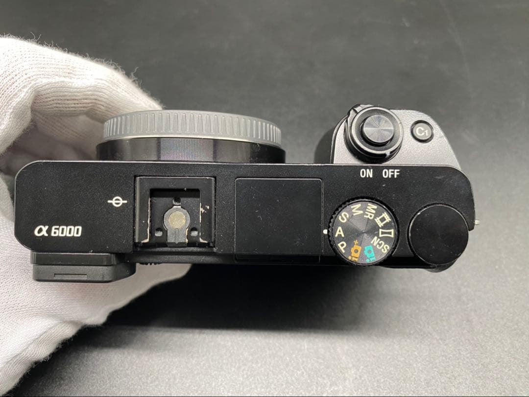 ★SONY ミラーレスカメラ a6000 ILCE-6000 ボディのみ