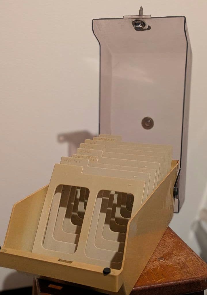 希少鍵付き/フロッピーディスクケース TH-100L/5インチストレージボックス