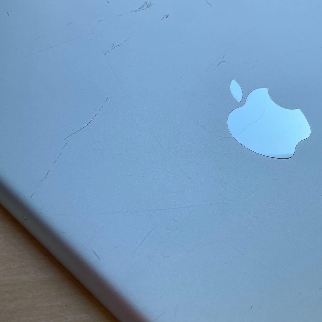 iPad 第6世代　A1893　Wi-Fiモデル　シルバー　32GB #4