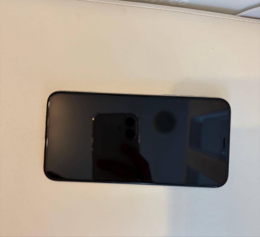 Apple iPhone X シルバー　256GB