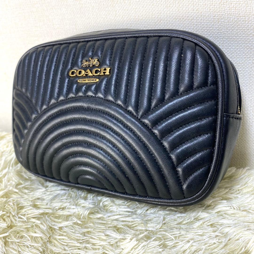 美品✨ コーチ COACH ボディバッグ ウィズ デコ キルティング クラッチ