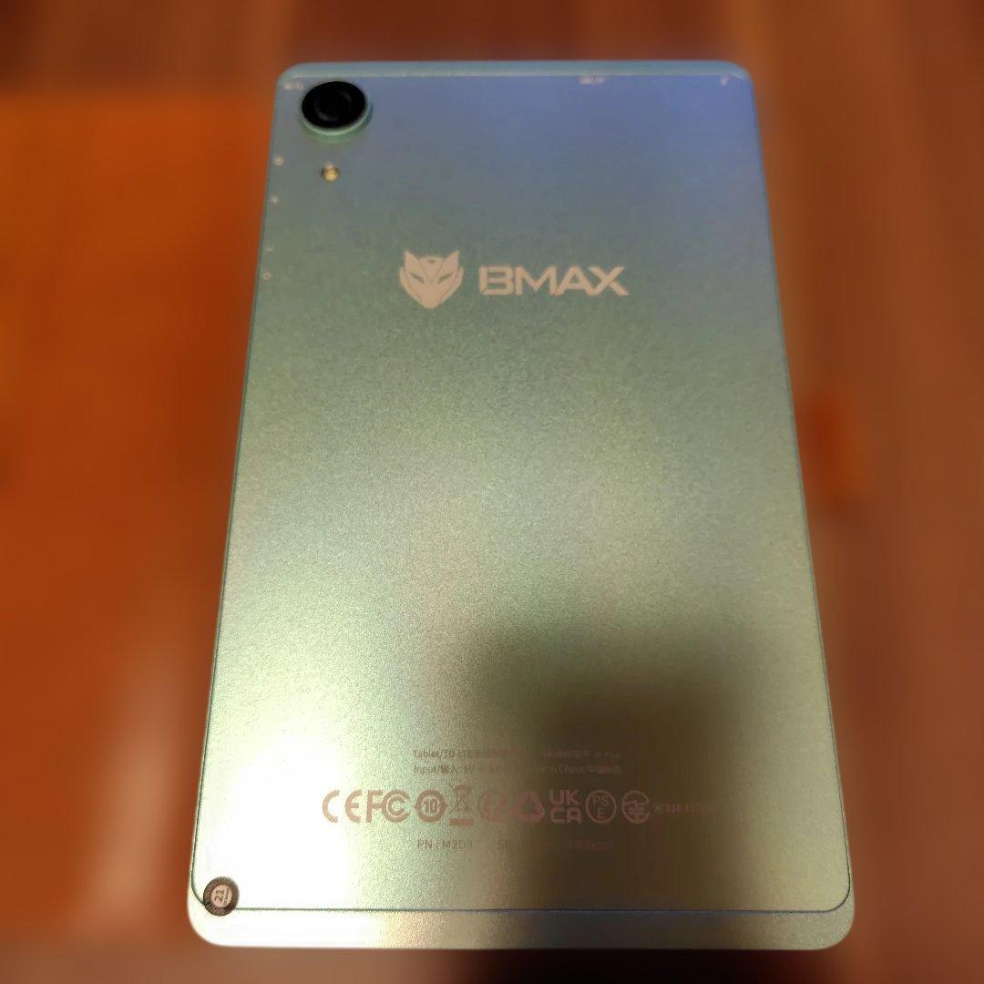 BMAX シルバー タブレット 昨年12月購入