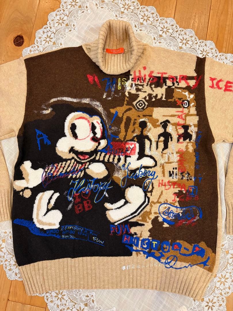ICEBERG BETTY BOOPアートプリント タートルネックセーター