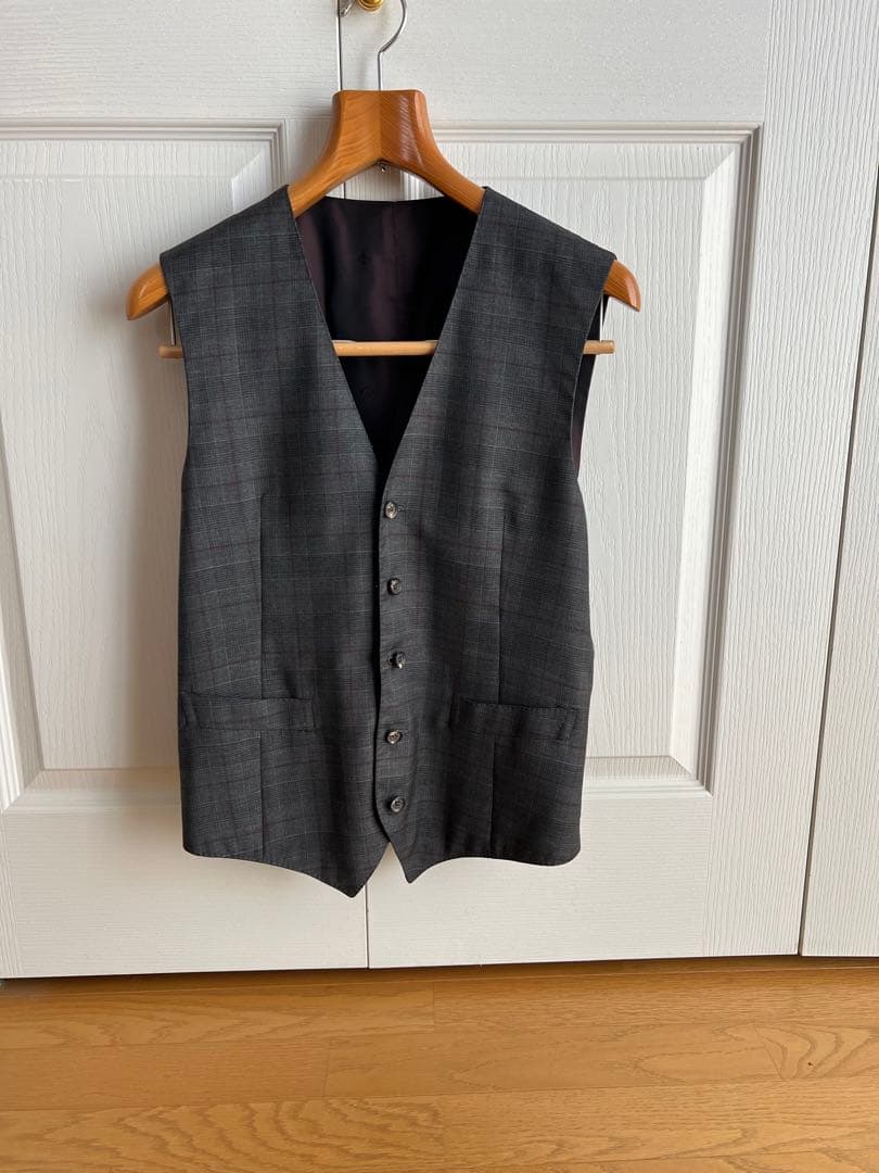 r*n様 ISAIA グレー チェック柄 ビジネスジャケットとベスト