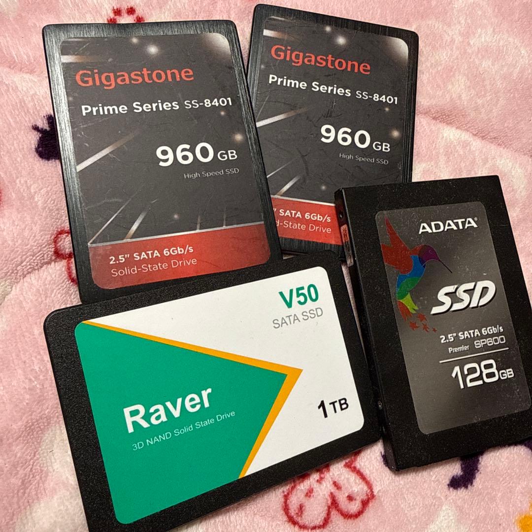 動作品 2.5インチ SSD 4枚セット
